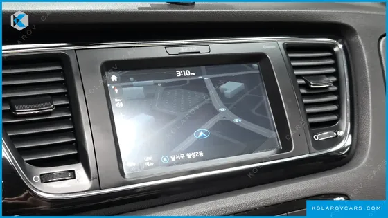 KIA CARNIVAL 9-SEATER PRESTIGE
