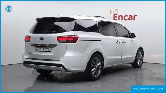 KIA CARNIVAL 9-SEATER NOBLESSE
