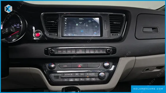KIA CARNIVAL 9-SEATER NOBLESSE