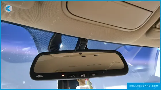 KIA CARNIVAL 9-SEATER NOBLESSE