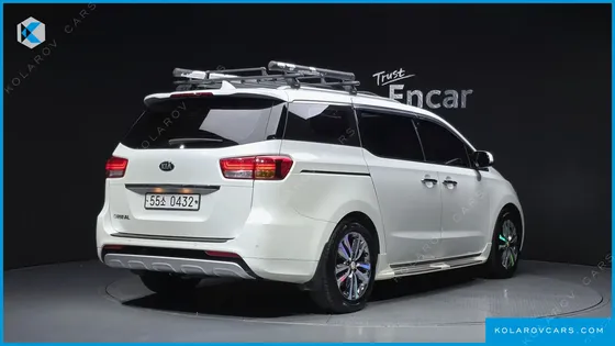 KIA CARNIVAL 9-SEATER PRESTIGE
