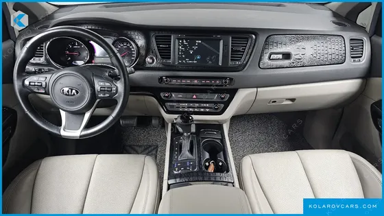 KIA CARNIVAL 9-SEATER NOBLESSE