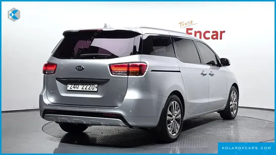 KIA CARNIVAL 9-SEATER NOBLESSE