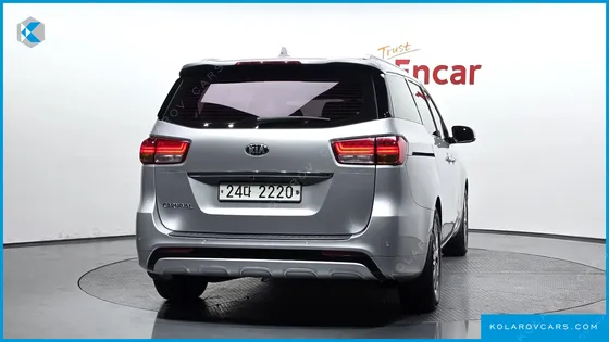KIA CARNIVAL 9-SEATER NOBLESSE
