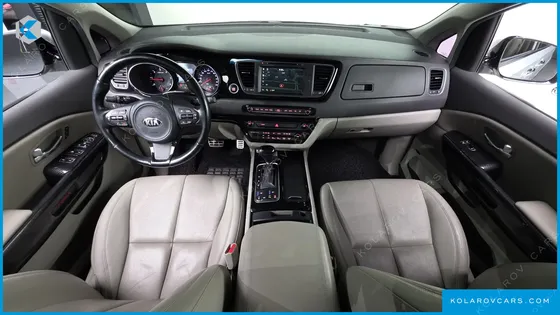 KIA CARNIVAL 9-SEATER NOBLESSE