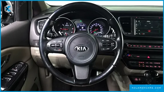 KIA CARNIVAL 9-SEATER NOBLESSE