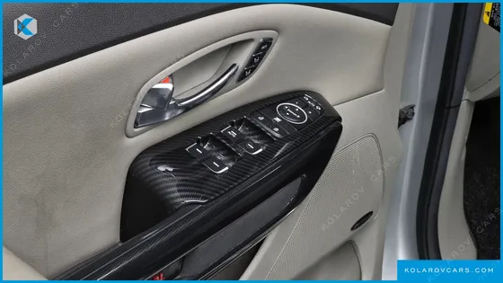 KIA CARNIVAL 9-SEATER NOBLESSE