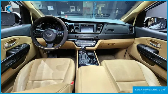 KIA CARNIVAL 9-SEATER PRESTIGE