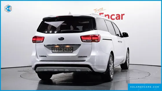 KIA CARNIVAL 7-SEATER LIMOUSINE