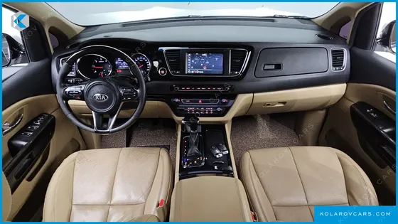 KIA CARNIVAL 7-SEATER LIMOUSINE