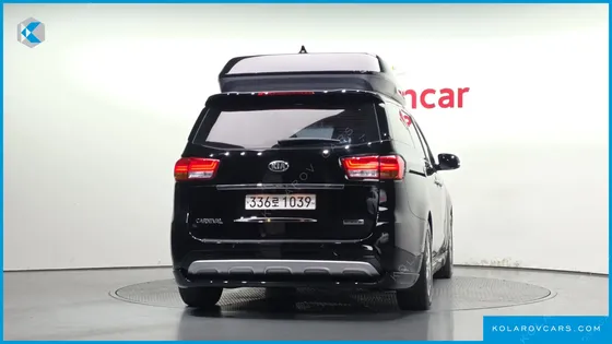 KIA CARNIVAL 9-SEATER HI-LIMOUSINE