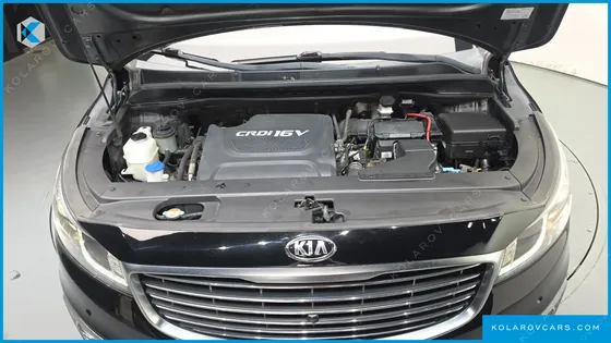 KIA CARNIVAL 9-SEATER HI-LIMOUSINE