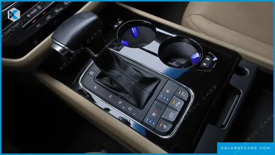 KIA CARNIVAL 9-SEATER HI-LIMOUSINE