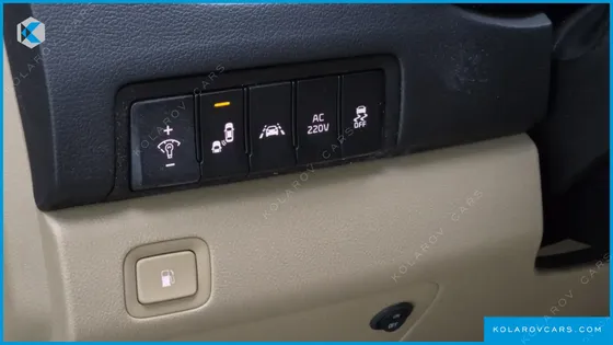 KIA CARNIVAL 9-SEATER HI-LIMOUSINE