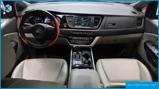 KIA CARNIVAL 9-SEATER PRESTIGE