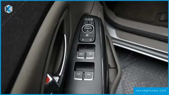 KIA CARNIVAL 9-SEATER PRESTIGE