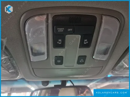 KIA CARNIVAL 9-SEATER PRESTIGE