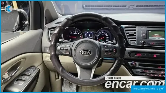 KIA CARNIVAL 7-SEATER LIMOUSINE