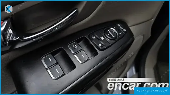 KIA CARNIVAL 7-SEATER LIMOUSINE