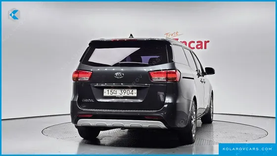 KIA CARNIVAL 9-SEATER PRESTIGE