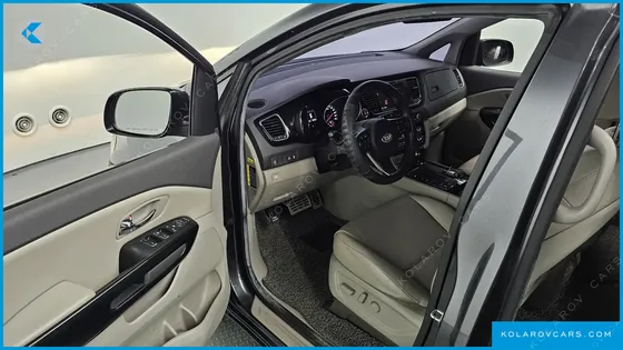KIA CARNIVAL 9-SEATER PRESTIGE