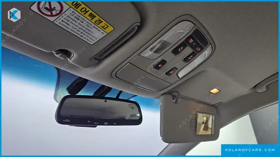 KIA CARNIVAL 9-SEATER PRESTIGE