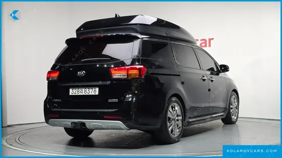 KIA CARNIVAL 9-SEATER HI-LIMOUSINE