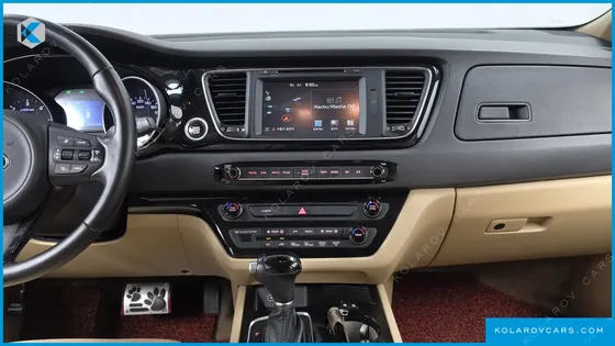 KIA CARNIVAL 9-SEATER HI-LIMOUSINE