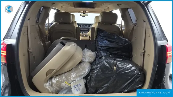 KIA CARNIVAL 9-SEATER HI-LIMOUSINE
