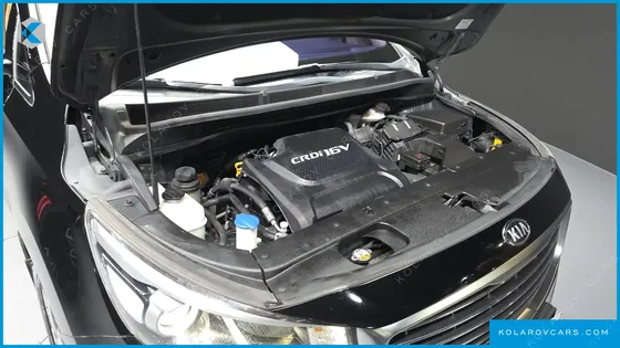 KIA CARNIVAL 9-SEATER PRESTIGE
