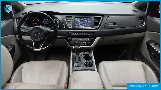 KIA CARNIVAL 9-SEATER LUXURY