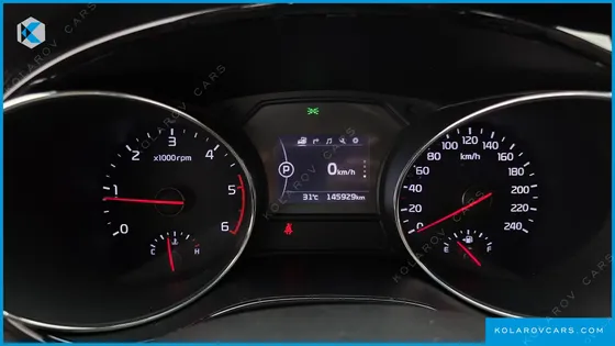 KIA CARNIVAL 9-SEATER PRESTIGE