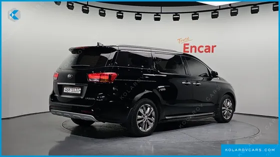 KIA CARNIVAL 7-SEATER LIMOUSINE