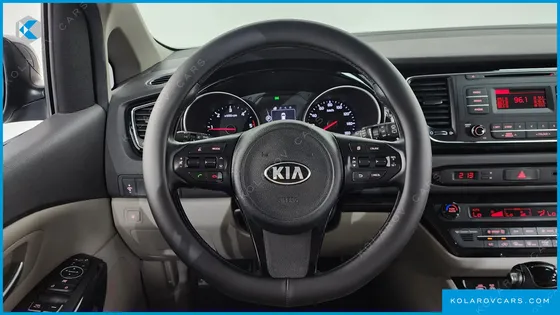 KIA CARNIVAL 11-SEATER PRESTIGE