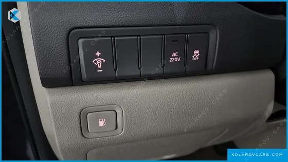 KIA CARNIVAL 11-SEATER PRESTIGE