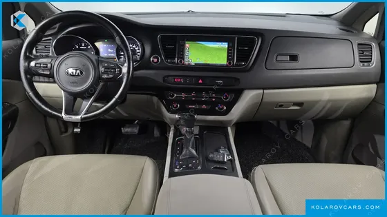 KIA CARNIVAL 9-SEATER LUXURY