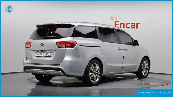 KIA CARNIVAL 9-SEATER PRESTIGE