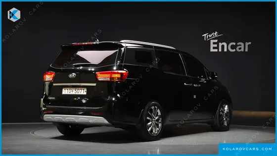 KIA CARNIVAL 9-SEATER PRESTIGE