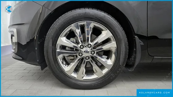 KIA CARNIVAL 9-SEATER PRESTIGE