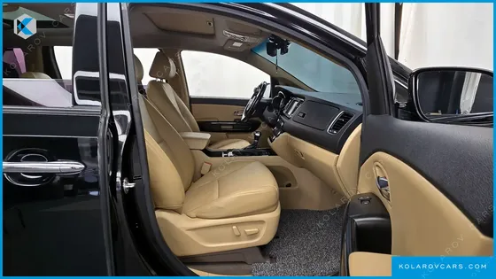 KIA CARNIVAL 9-SEATER PRESTIGE