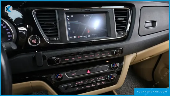 KIA CARNIVAL 9-SEATER PRESTIGE