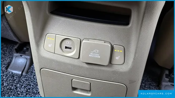 KIA CARNIVAL 9-SEATER PRESTIGE