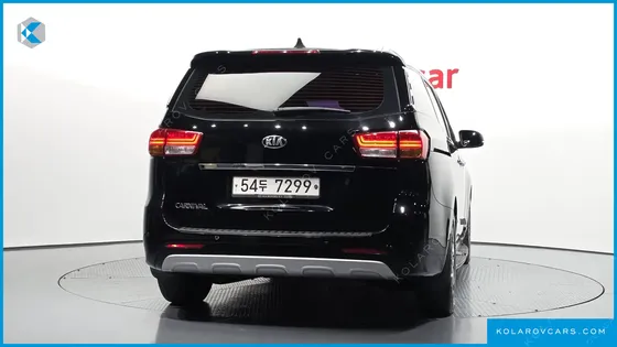 KIA CARNIVAL 9-SEATER PRESTIGE