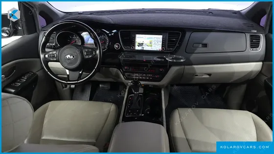 KIA CARNIVAL 9-SEATER PRESTIGE