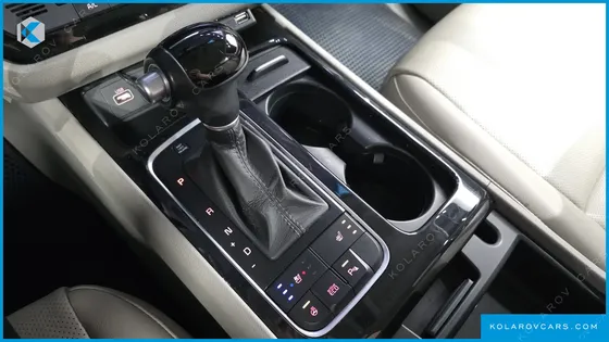 KIA CARNIVAL 9-SEATER PRESTIGE
