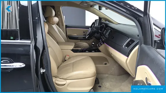 KIA CARNIVAL 9-SEATER HI-LIMOUSINE