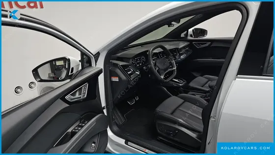 AUDI Q4 E-TRON 45 PREMIUM SPORTBACK