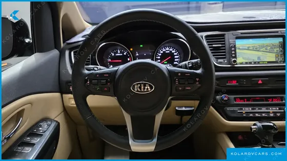 KIA CARNIVAL 9-SEATER PRESTIGE