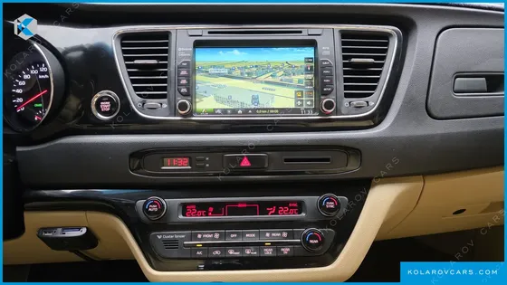 KIA CARNIVAL 9-SEATER PRESTIGE