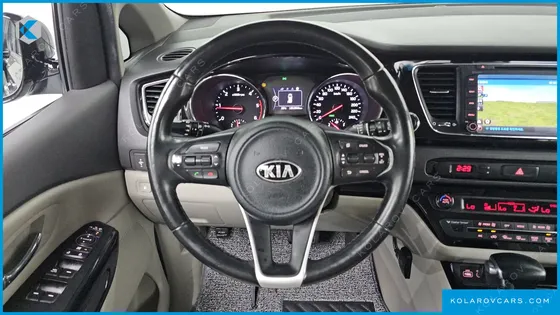 KIA CARNIVAL 9-SEATER PRESTIGE